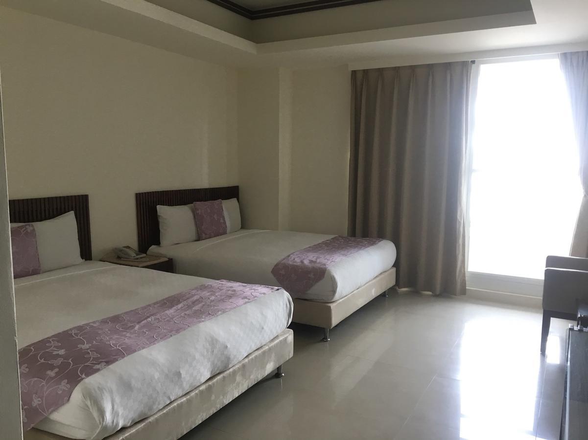 Harmony Ocean Hotel Kenting Bagian luar foto