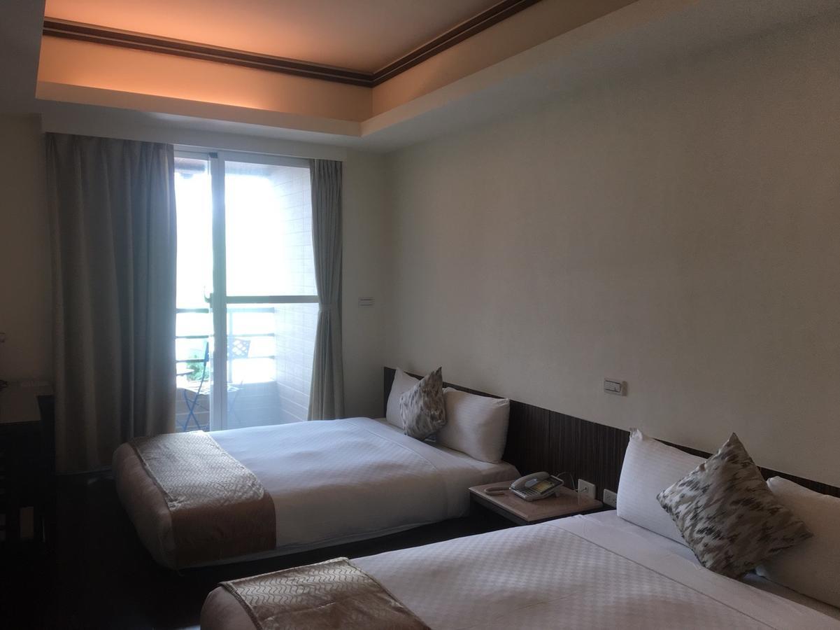 Harmony Ocean Hotel Kenting Bagian luar foto