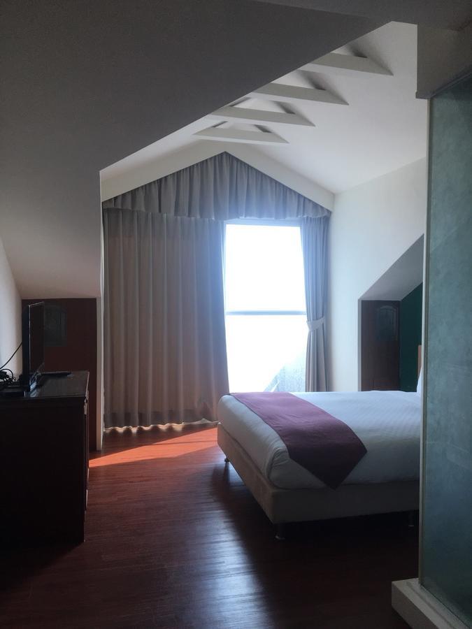 Harmony Ocean Hotel Kenting Bagian luar foto